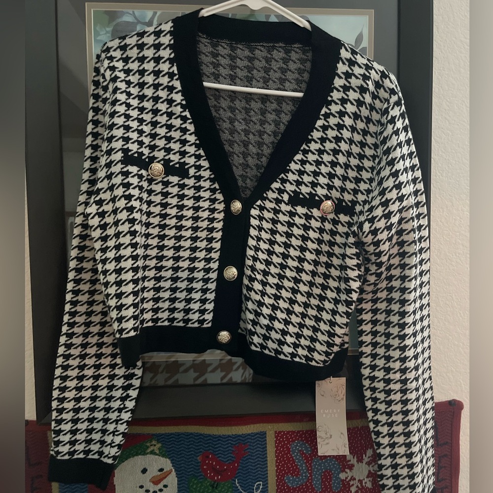 Cropped Houndstooth Cardigan